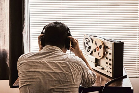 Το παραμύθι των υποκλοπών