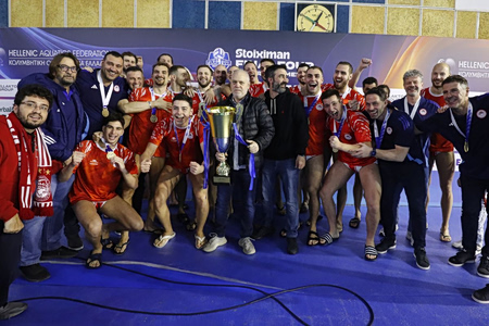 Παναθηναϊκός – Ολυμπιακός 12-13: Ένατο σερί τρόπαιο με νίκη-θρίλερ