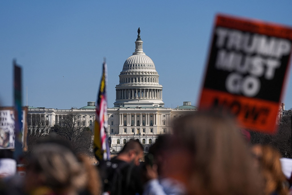 Πόλεμος Ιράν: Το στοίχημα του Τραμπ που μπορεί να τον κάψει