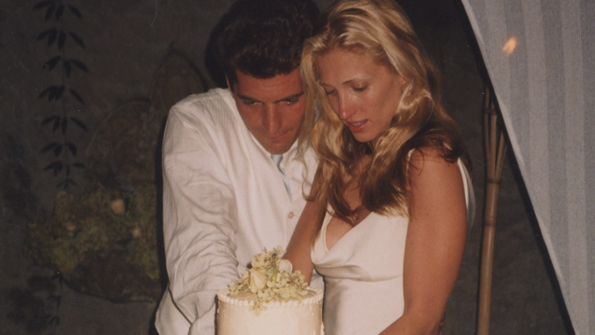 John F. Kennedy Jr. – Carolyn Bessette-Kennedy: Ο πιο μυστικός γάμος των 90s