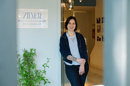 Τα «άγλυκα» γλυκά της Ελένης που σε χορταίνουν χωρίς να σε λιγώνουν 