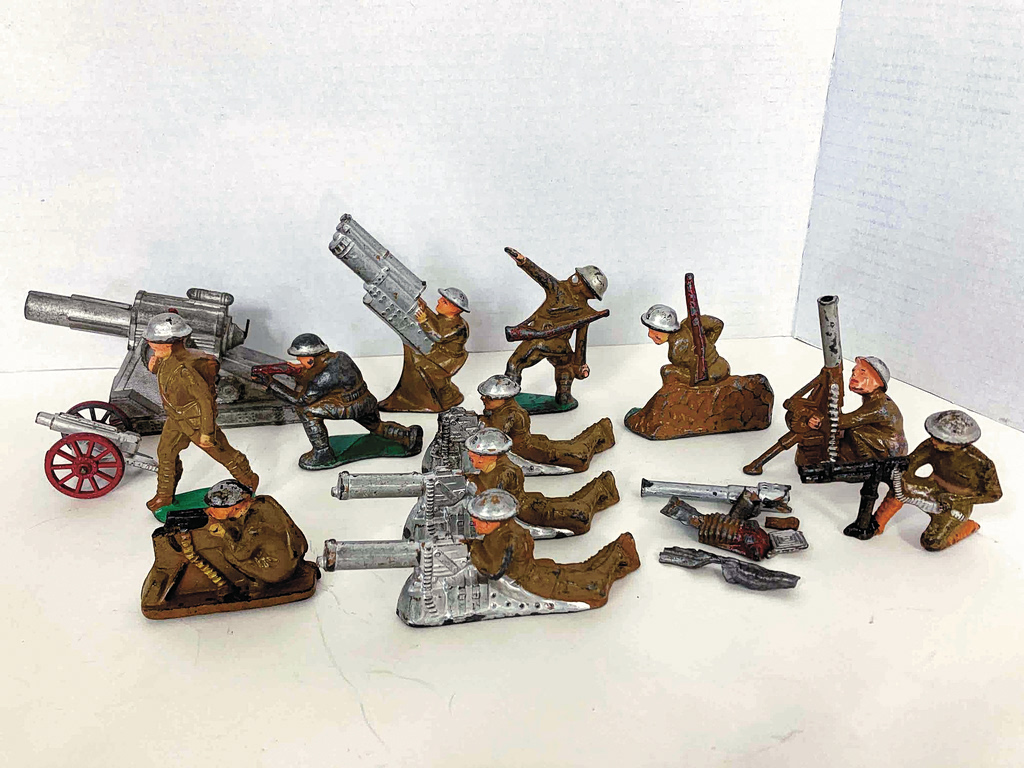 Παίζοντας «πόλεμο» – Το σκοτεινό μυστικό πίσω από τα παιχνίδια μιας άλλης εποχής