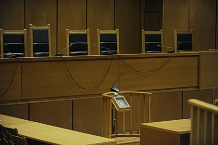 «Δεν πατάς στον πόνο του γονιού»: 12 χρόνια κάθειρξη σε γιατρό που «πουλούσε» ελπίδες σε καρκινοπαθείς