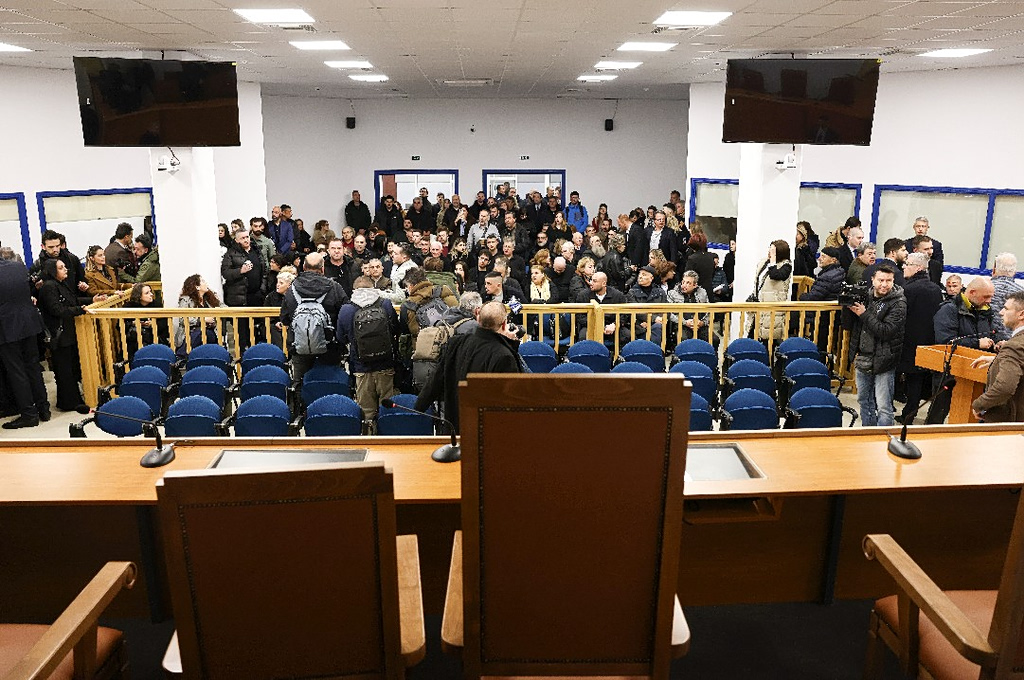 Δίκη για τα Τέμπη: Αυστηρά μέτρα και καθολικός έλεγχος στην είσοδο – Η διάταξη της Προέδρου