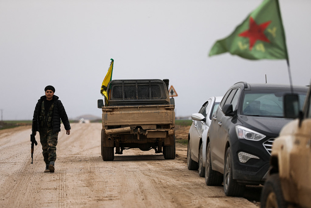 Οι Κούρδοι στο προσκήνιο για το Ιράν: Τα σχέδια Τραμπ, οι μυστικές συνομιλίες και η Τεχεράνη