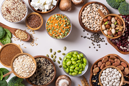 Μύθοι και αλήθειες για τις φυτικές πρωτεϊνες και την plant-based διατροφή