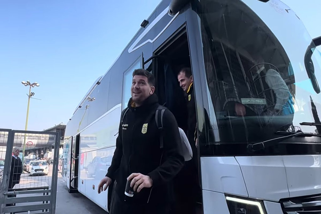 Επέστρεψε η Κ18 του Άρη, που είχε εγκλωβιστεί στο Άμπου Ντάμπι