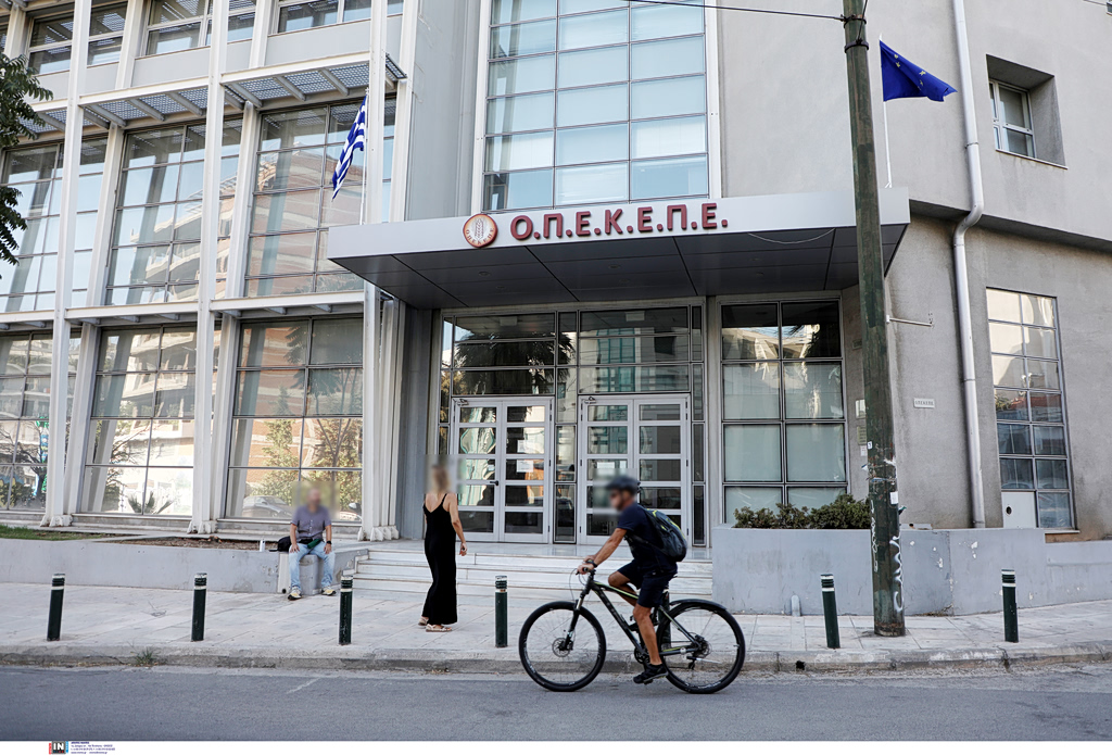 Σκάνδαλο ΟΠΕΚΕΠΕ: «Λευκές σελίδες» αντί για μισθωτήρια και τρύπες εκατομμυρίων στις επιδοτήσεις