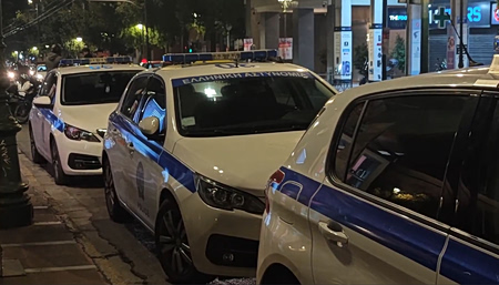 Μαζικά, καθημερινά αλκοτέστ στο κέντρο της Αθήνας προκαλούν μποτιλιάρισμα (video)