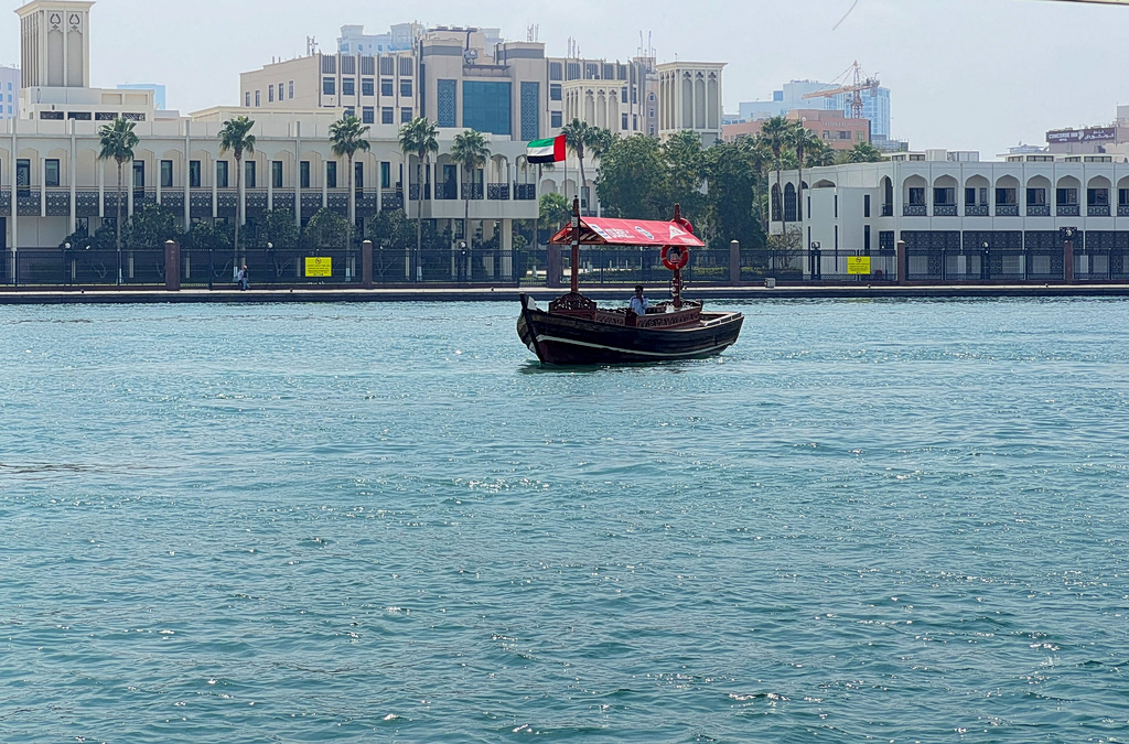 Σχέδιο οικονομικού στραγγαλισμού του Ιράν: Τα ΗΑΕ εξετάζουν «πάγωμα» δισ.