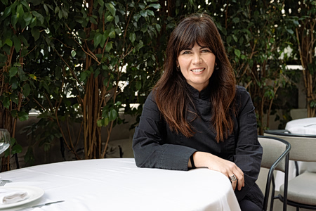 Με αφορμή την Ημέρα της Γυναίκας, η σεφ Μάγκυ Ταμπακάκη μιλά για την κατάκτηση της ελευθερίας