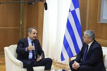 Νατσιός σε Μητσοτάκη: Επουδενί η Ελλάδα πρέπει να εμπλακεί στη σύρραξη