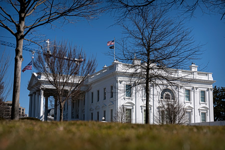 Επηρεάζει ο πόλεμος τις κυβερνήσεις;