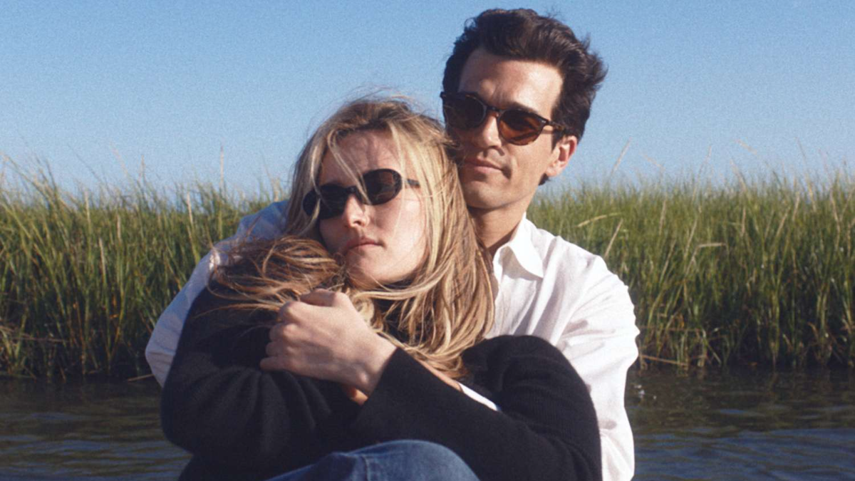 Η σειρά “Love Story” σπάει ρεκόρ τηλεθέασης – Απογοητευμένος ο Jack Schlossberg