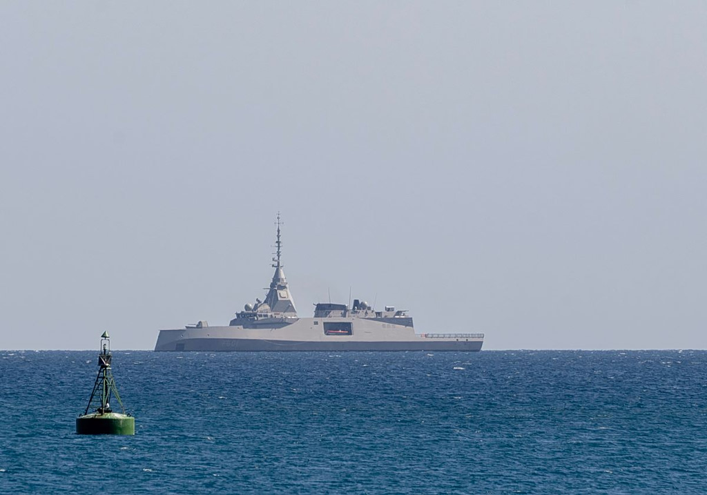 Αντιφάσεις και θολά σημεία από την Αριστερά