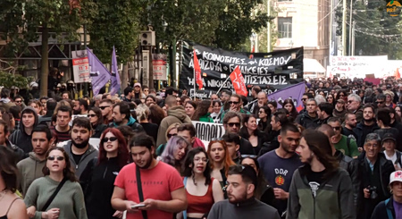 Ημέρας της γυναίκας: Μεγάλη πορεία με εργάτριες της «Βιολάντα», μπογιές στο υπ. Εργασίας