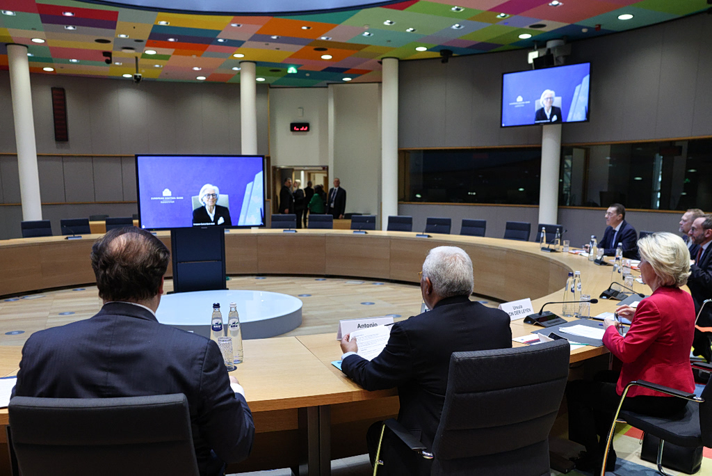 Eurogroup: Συναγερμός στις Βρυξέλλες για το ενεργειακό «ράλι» – Τα σενάρια και οι αντοχές