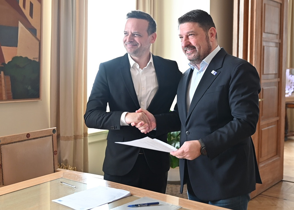 Επίθεση Χαρδαλιά στον πρόεδρο της ΚΕΔΕ: «Παρωχημένη η προσέγγισή του», η αυτοδιοίκηση δεν πρέπει να διχάζει