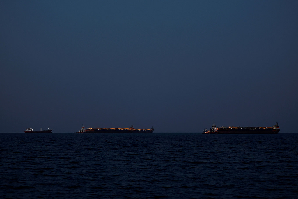 Η προειδοποίηση Τραμπ για τα Στενά του Ορμούζ, ο εξαφανισμένος Μοτζτάμπα Χαμενεΐ και το νέο σφυροκόπημα