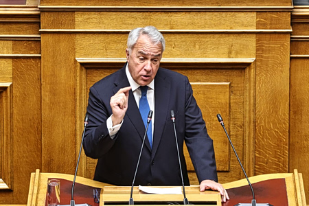 «Καρφιά» Βορίδη - «Δεν γνωρίζω το έγγραφο του Βάρρα, να κάνει έλεγχο η κυβέρνηση»