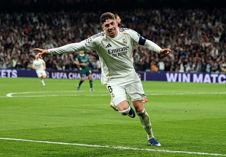 Ρεάλ Μαδρίτης – Μάντσεστερ Σίτι 3-0: Μαγική βραδιά Βαλβέρδε με χατ-τρικ στο «Μπερναμπέου»