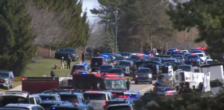 Ένοπλος εισέβαλε με αυτοκίνητο σε εβραϊκή συναγωγή στο Μίσιγκαν