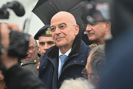 Επίσκεψη Δένδια στο Λονδίνο – Αλλαγές στο FOS των εξοπλιστικών στα σκαριά