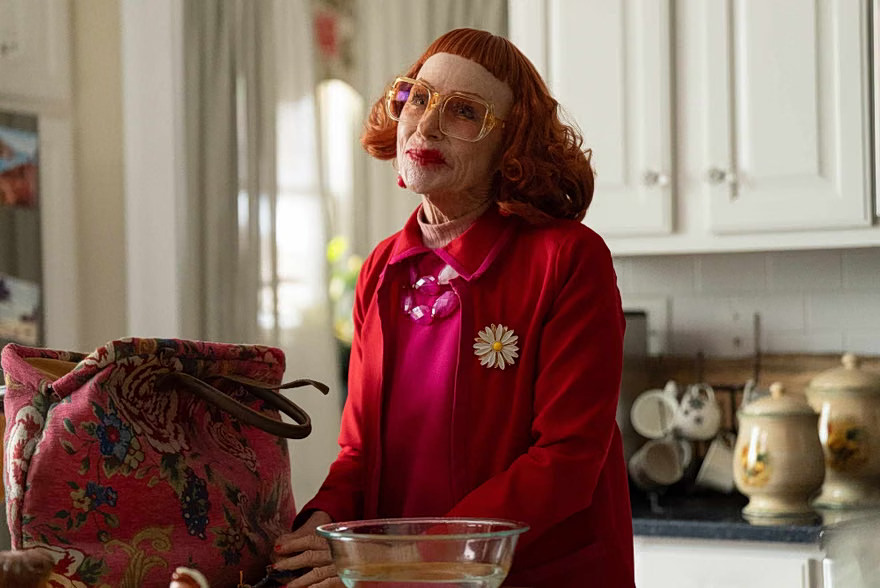 Όσκαρ 2026: H Έιμι Μάντιγκαν είναι το πραγματικό όπλο του «Weapons»