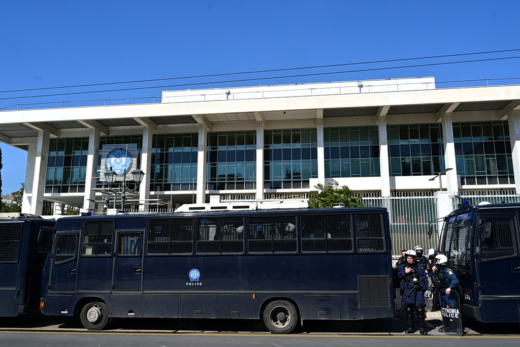 Σε επιφυλακή ο «Πρόμαχος» για επιθέσεις «μοναχικών λύκων» – Οι 66 στόχοι στην Αττική, το απόρρητο σχέδιο