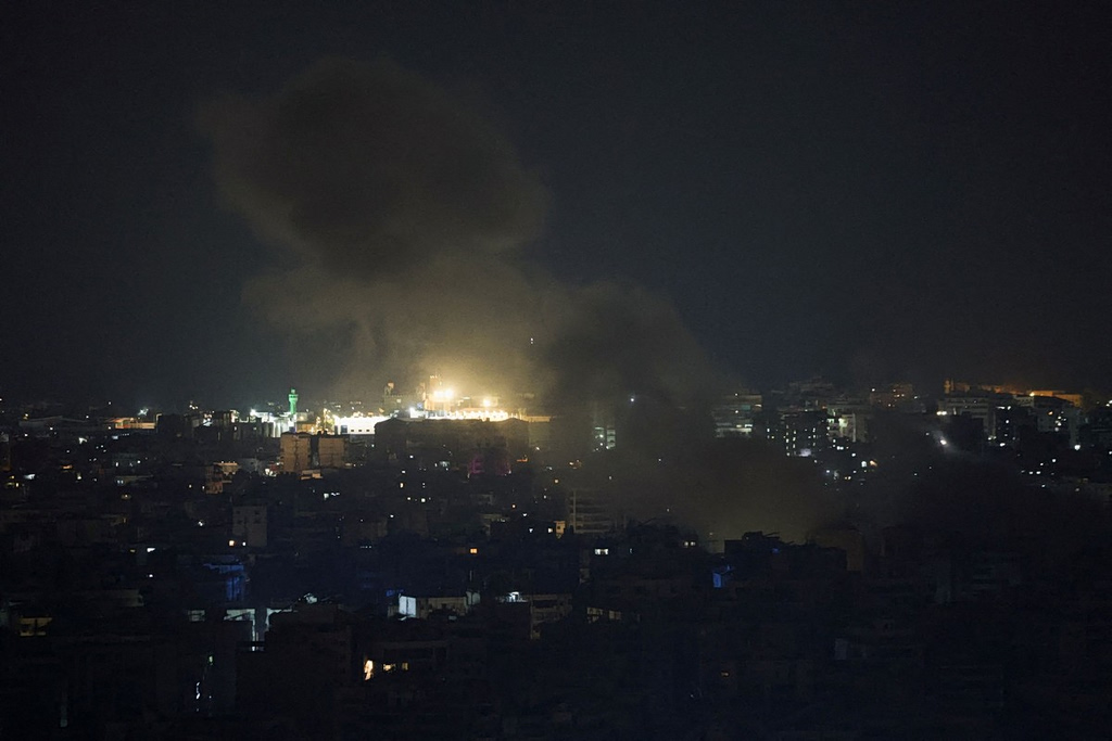 Πόλεμος στο Ιράν: Οι ΗΠΑ ισοπέδωσαν το νησί Χαργκ – Ορκίστηκε εκδίκηση η Τεχεράνη – Συνεχής ενημέρωση