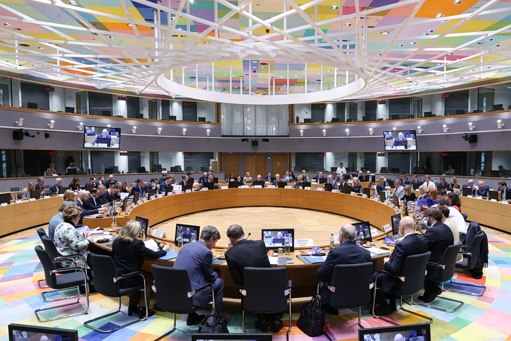 Στο «war room» του Eurogroup