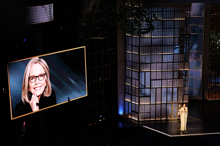 «Μια ζωή σε ασήμι και χρυσό»: Η Ρέιτσελ ΜακΆνταμς συγκίνησε στα Οσκαρ