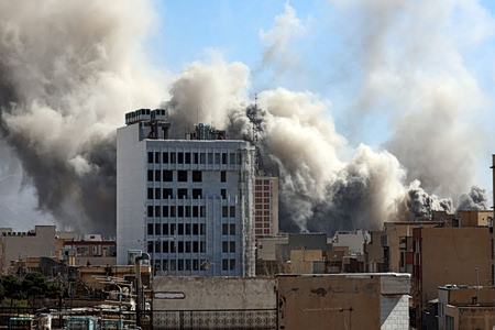 Πόλεμος στο Ιράν: Απειλές Τραμπ σε ΝΑΤΟ και Κίνα για τα στενά του Ορμούζ – Τρίτη εβδομάδα χάους στη Μέση Ανατολή – Συνεχής ενημέρωση