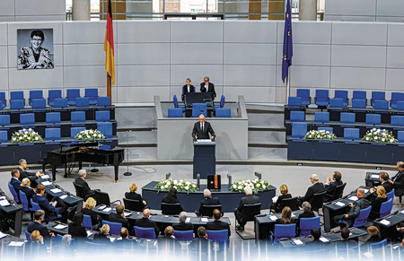 Αρμιν Λάσετ: «Η Γερμανία θα βοηθήσει με κάθε τρόπο την Κύπρο»