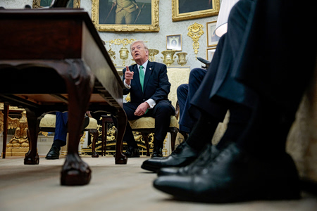 Πόλεμος Ιράν: Ρήγμα ΗΠΑ – Ευρώπης για τα Στενά του Ορμούζ