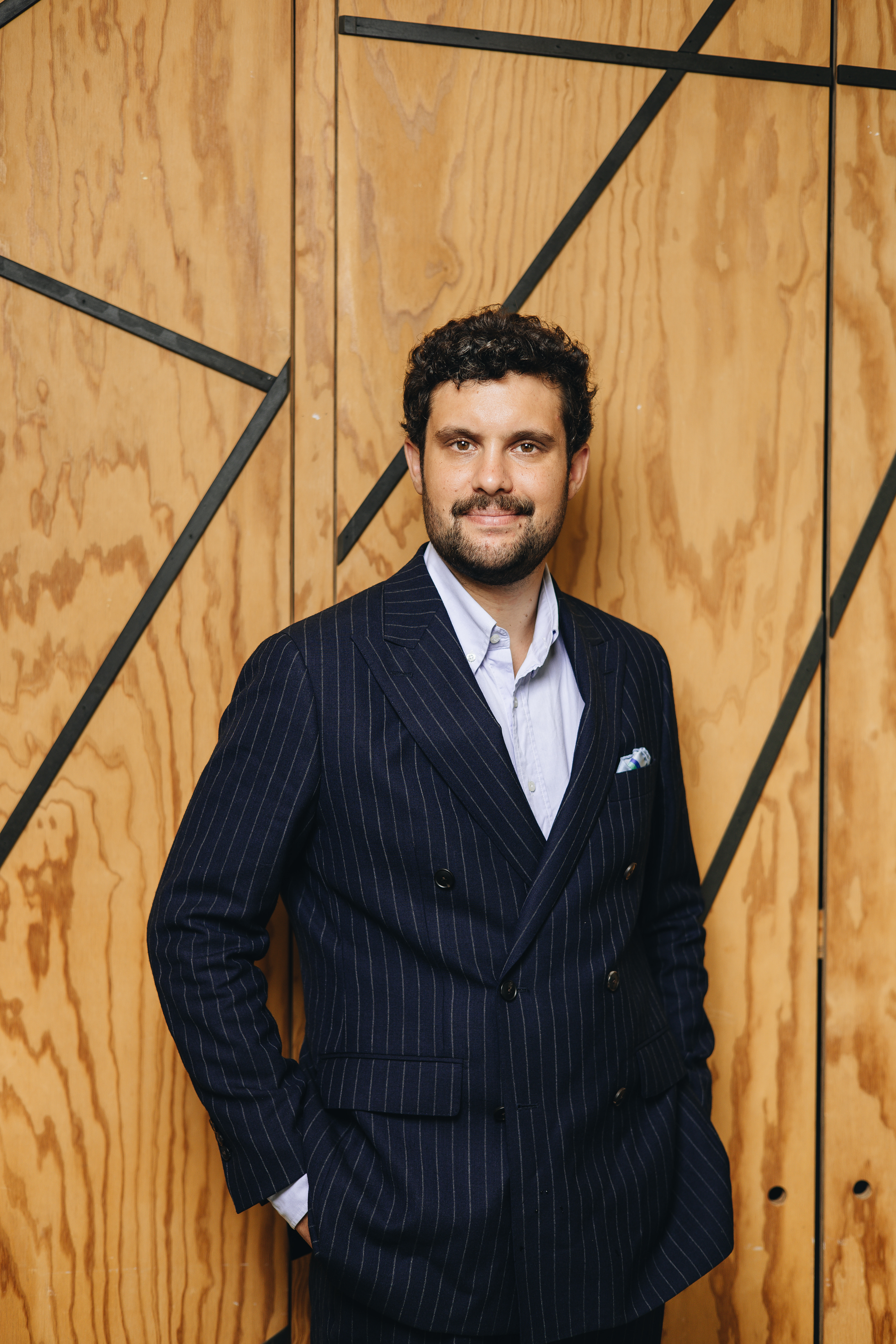 Βαλεντάν Σμιτ: Ο άνθρωπος που θέλει να κάνει τα μουσεία πιο θελκτικά μέσω της τενχητής νοημοσύνης