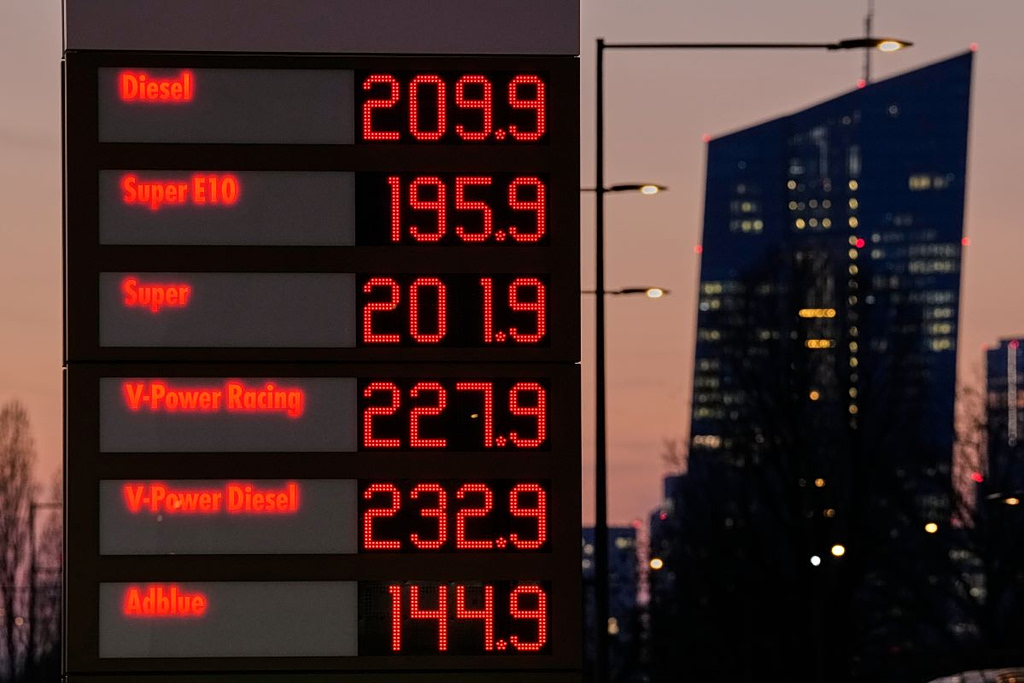 Ιράν: Με τις σχέσεις με τις ΗΠΑ στο ναδίρ, οι «27» καλούνται να πάρουν κρίσιμες αποφάσεις