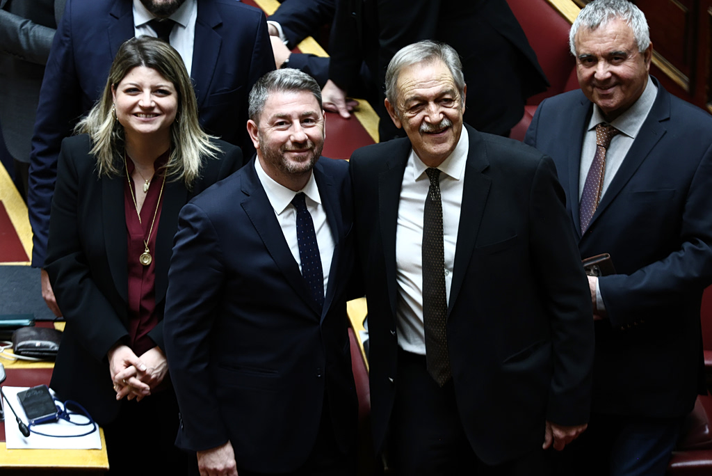 ΠαΣοΚ: Δ’ αντιπρόεδρος της Βουλής ο Πάρις Κουκουλόπουλος