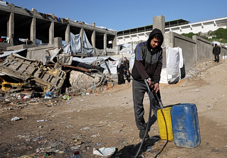 Το νερό ως όπλο πολέμου: Οι επιθέσεις σε μονάδες αφαλάτωσης απειλούν άμεσα την ζωή εκατομμυρίων ανθρώπων