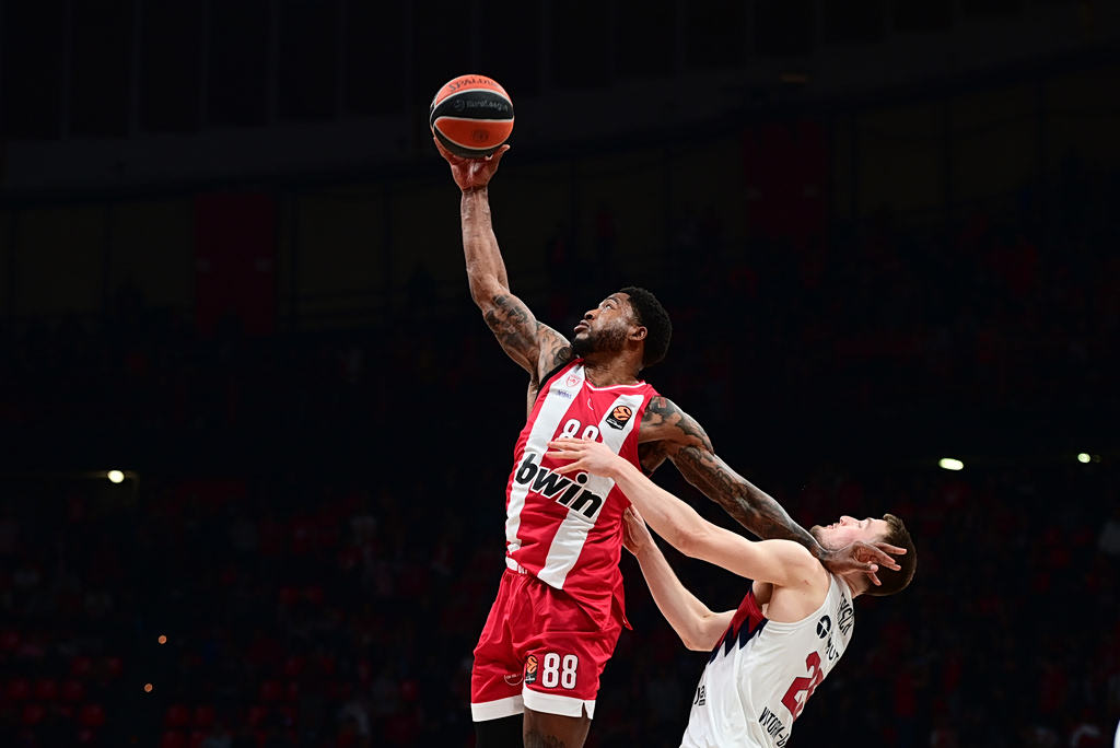 Ολυμπιακός-Μπασκόνια 90-80: Επαγγελματική νίκη στο ΣΕΦ
