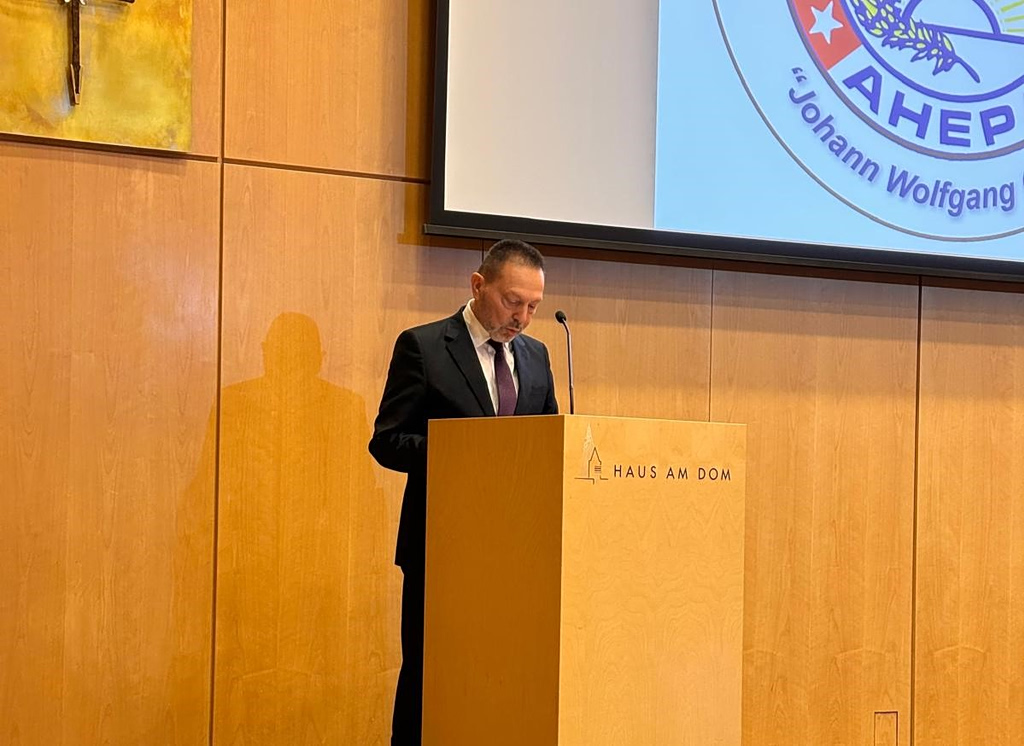 Στουρνάρας από Φρανκφούρτη: «Η λιτότητα ήταν λάθος – Κίνδυνοι στην ανάπτυξη από έναν νέο αρμαγεδώνα στη Μ. Ανατολή»