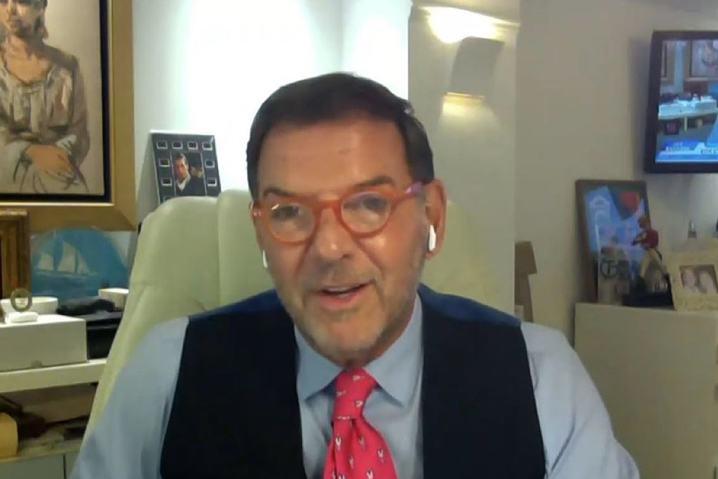 Γιώργος Τσαγκαράκης: Το βίντεο με το «ιερό κειμήλιο», οι 500 πίνακες και η μυστική αποθήκη