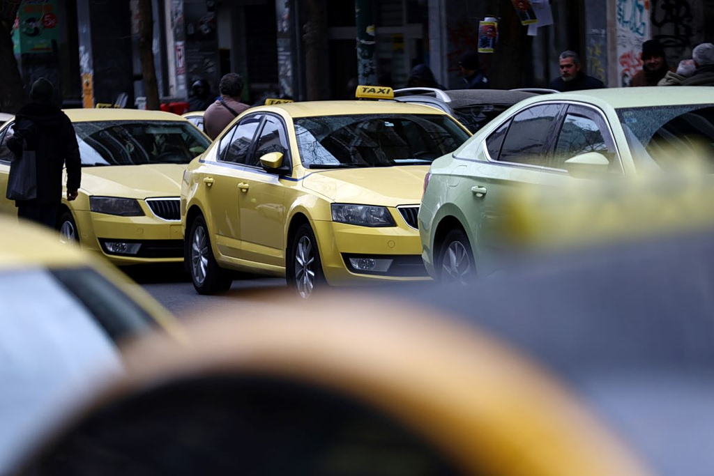 Τέταρτη μέρα απεργίας των ταξί – Πότε κορυφώνονται οι κινητοποιήσεις