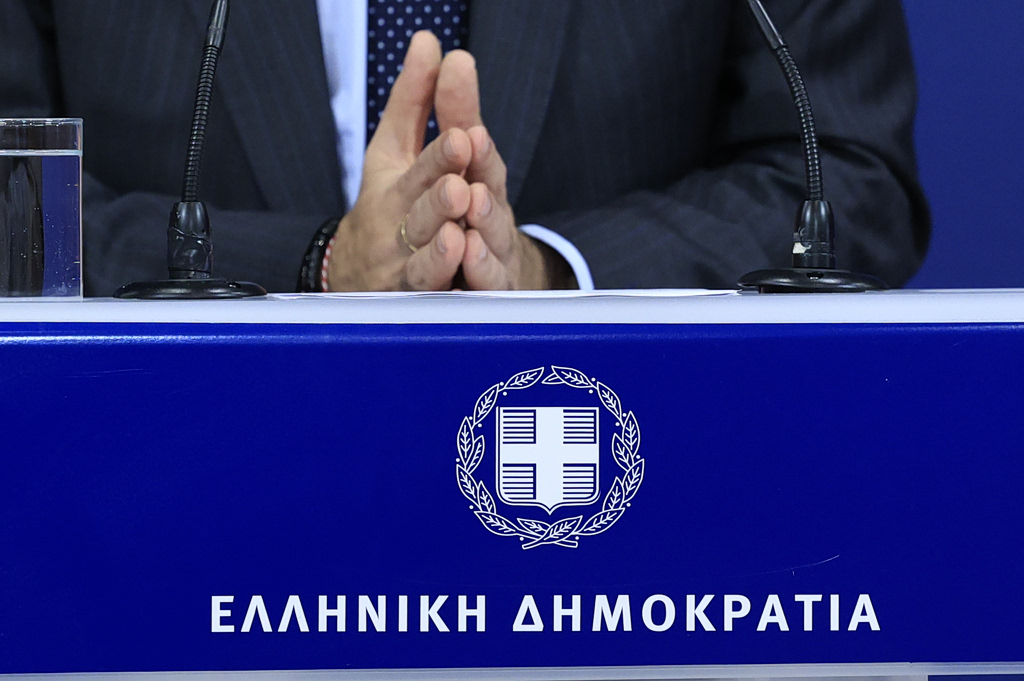 Δεν κλείνουν εύκολα τα σκάνδαλα