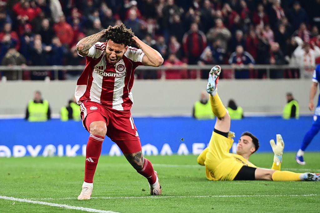 Ολυμπιακός – ΑΕΛ 0-0: Έχασε τα άχαστα και κόλλησε στο μηδέν