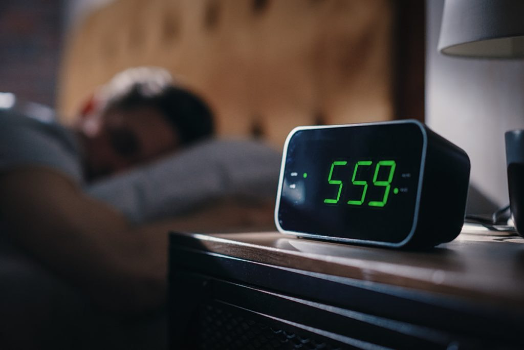 Αλλαγή ώρας: Μία ώρα ύπνου λιγότερη – Πότε γυρίζουμε τα ρολόγια