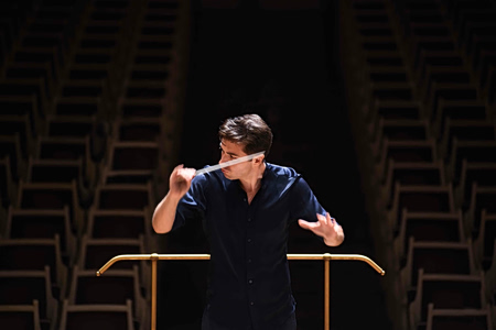 Διονύσης Γραμμένος: Από την Κέρκυρα στην London Philharmonic Orchestra