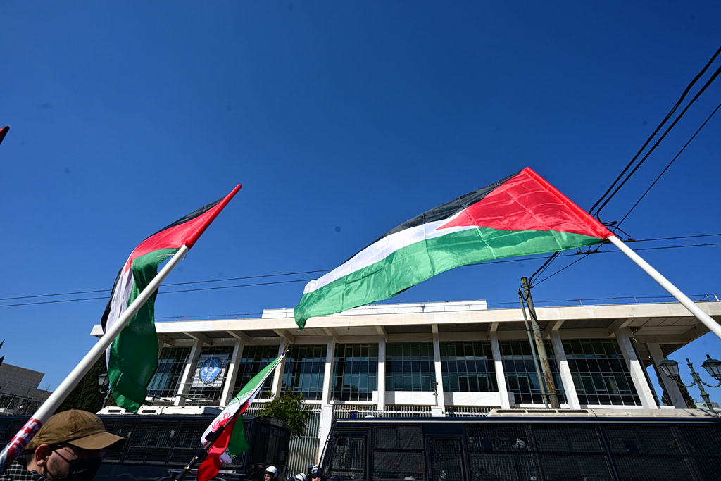 Έρευνα Metron Analysis: Πόσο ανησυχούν οι Έλληνες για τον Γ’ Πόλεμο του Κόλπου;