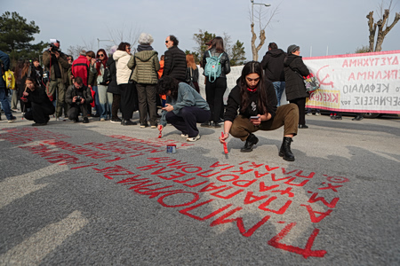 Οχι στη δικτατορία του ανορθολογισμού