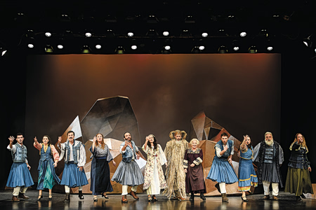 Ερωτας στις βουνοκορφές της παράδοσης – «Αγαπητικός της βοσκοπούλας» του Γιάννη Καλαβριανού